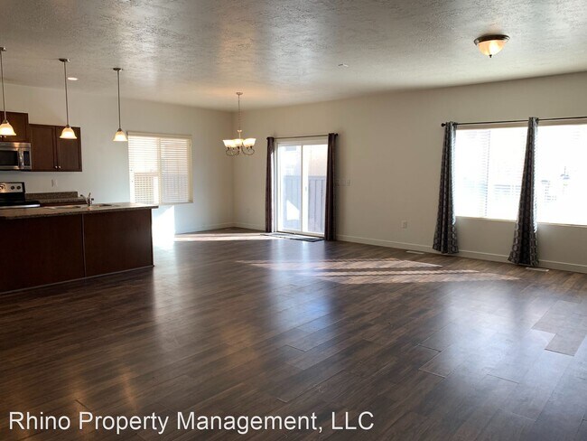 Building Photo - 6 br, 3.5 bath House - 14795 S. Rising Sta...