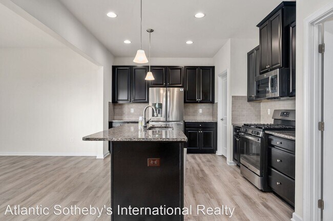 Foto del edificio - 4 br, 2.5 bath House - 359 Spring Hill Place