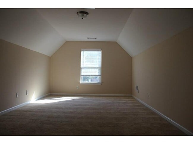 Foto del edificio - 372 Castle Top Ln