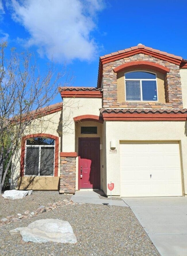 Foto del edificio - Amazing 2-Story Home