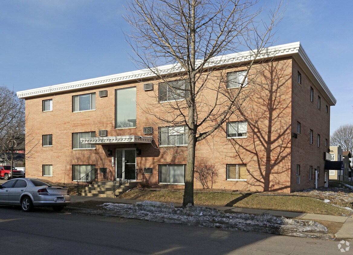 Building Photo - 1522 Grand Avenue