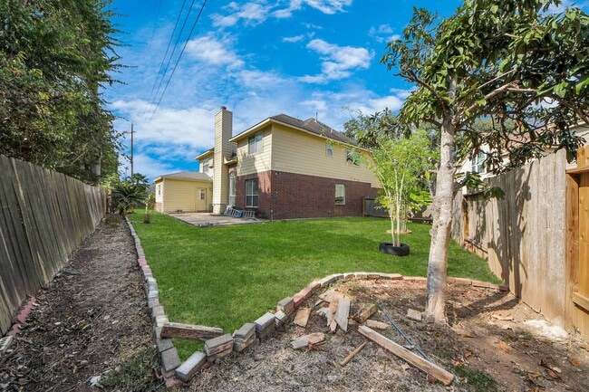 Building Photo - 1607 Parkview Ln