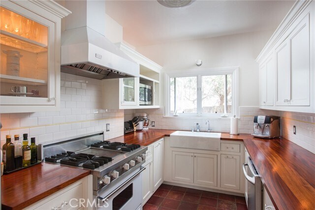 Building Photo - 6853 Camrose Dr