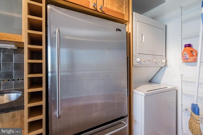 Foto del edificio - 1245 13th St NW