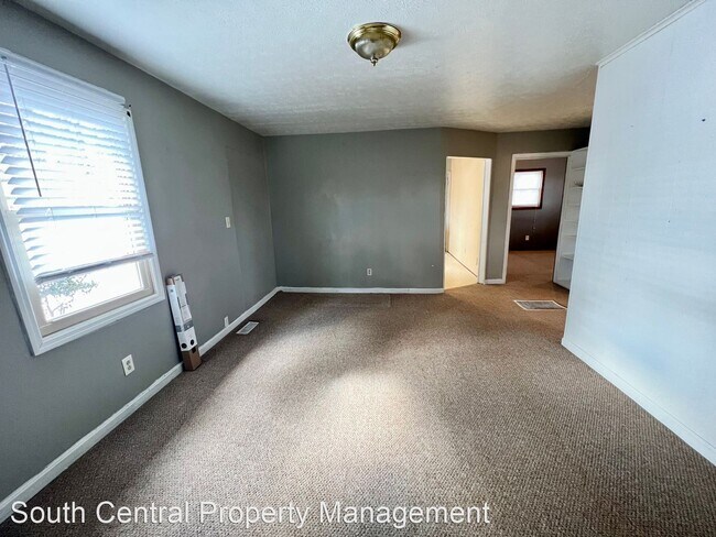 Foto del edificio - 2 br, 1 bath House - 7600 Cemetery Road
