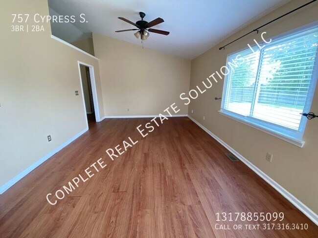 Building Photo - 757 Cypress S