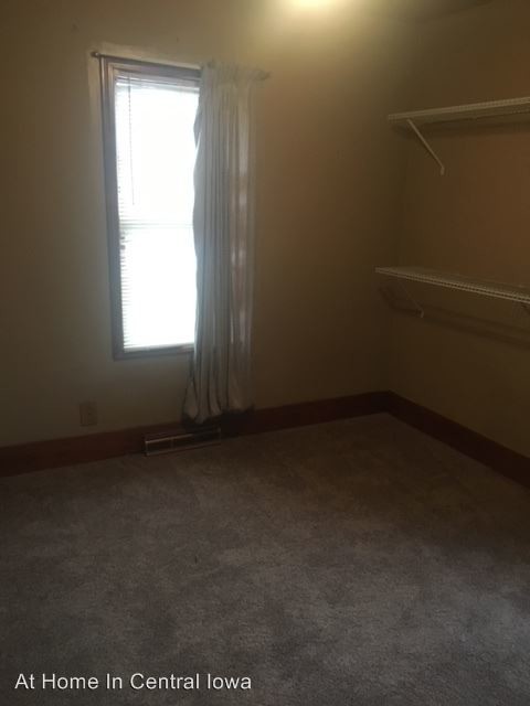 Building Photo - 2 br, 1 bath House - 421 S league Dr