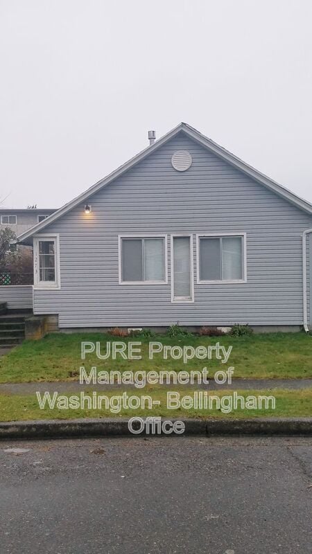 Building Photo - 1273 4th St