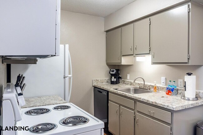 Foto del edificio - 6326 S 107th E Ave