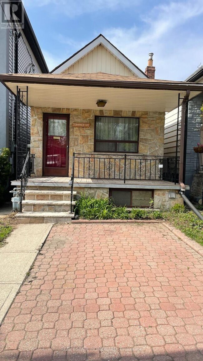 Photo du bâtiment - 92 Barker Ave