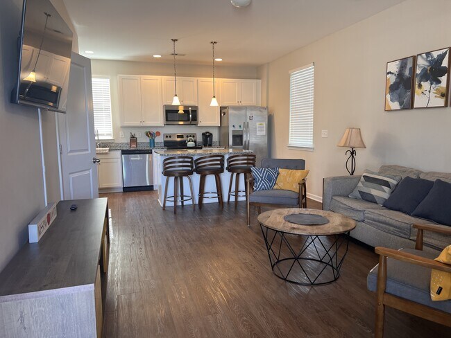 Foto del edificio - 3453 Bristol Ln