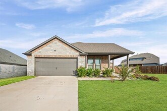 Building Photo - 38 Mockingbird Ln