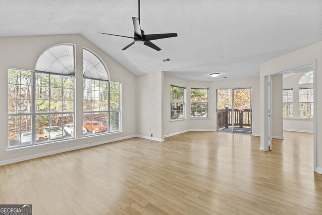 Building Photo - 1201 Waterville Ct