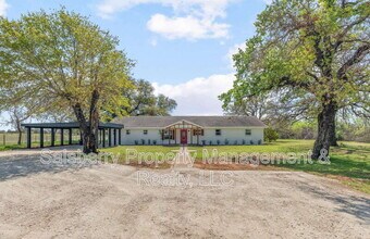 Building Photo - 3137 FM200