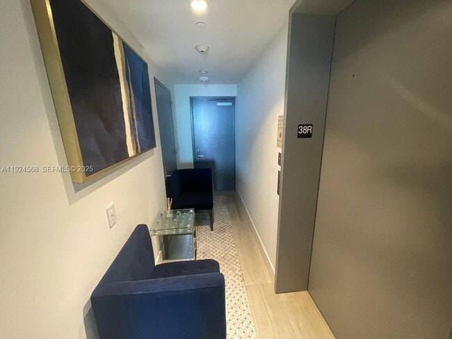 Foto del edificio - 3131 NE 7th Ave