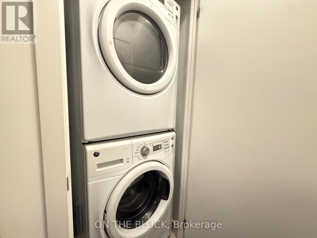 Building Photo - 38 Iannuzzi St