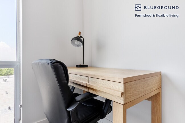 Foto del edificio - 4346 N Honore St