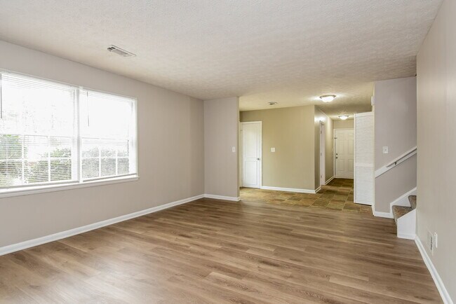 Building Photo - 3608 Radcliffe Blvd