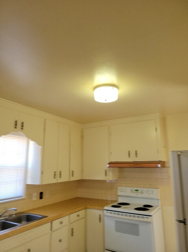 Foto del edificio - 227 Carroll Ave