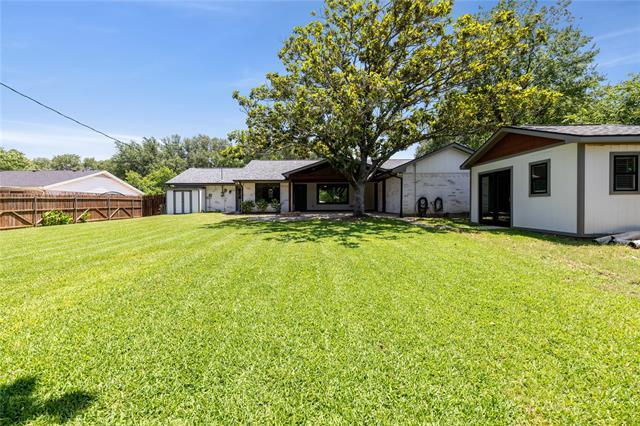 Foto del edificio - 3713 Dawn Dr