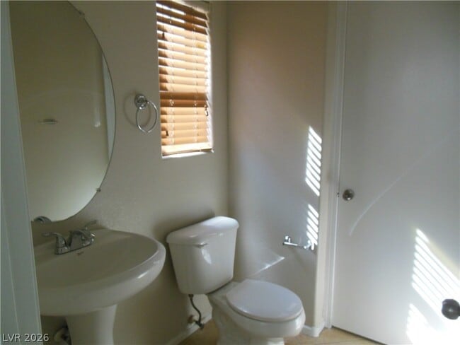 Building Photo - 9751 Villa La Mora Ave