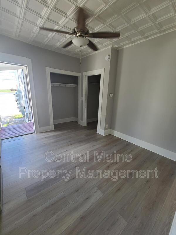 4 Spring Pl Unit 5, Waterville, ME 04901 Condo for Rent in