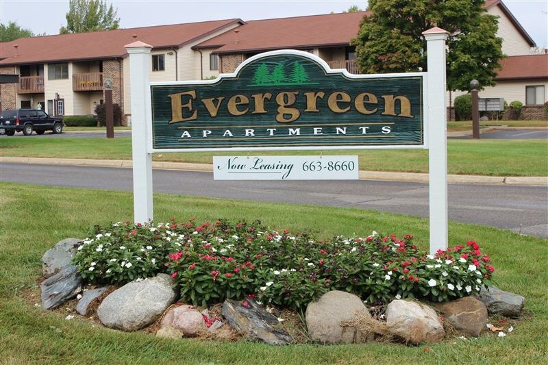 Primary Photo - 3 br, 2 bath Apartment - Evergreen Apartments