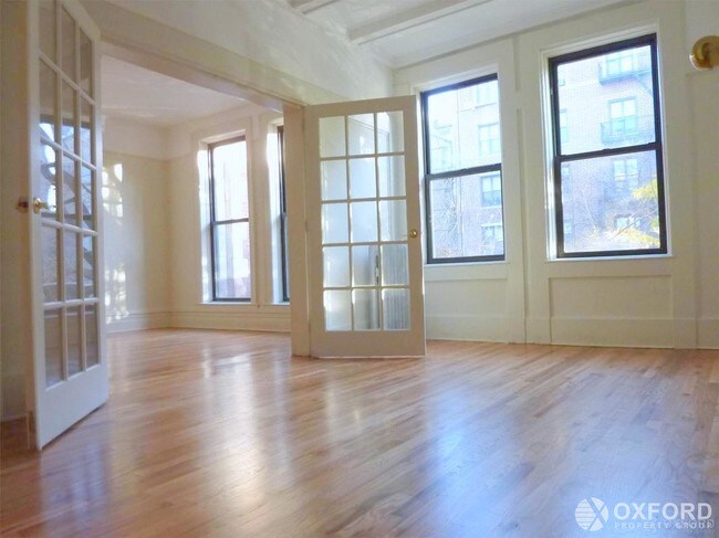 Foto del edificio - 327 Sterling Place