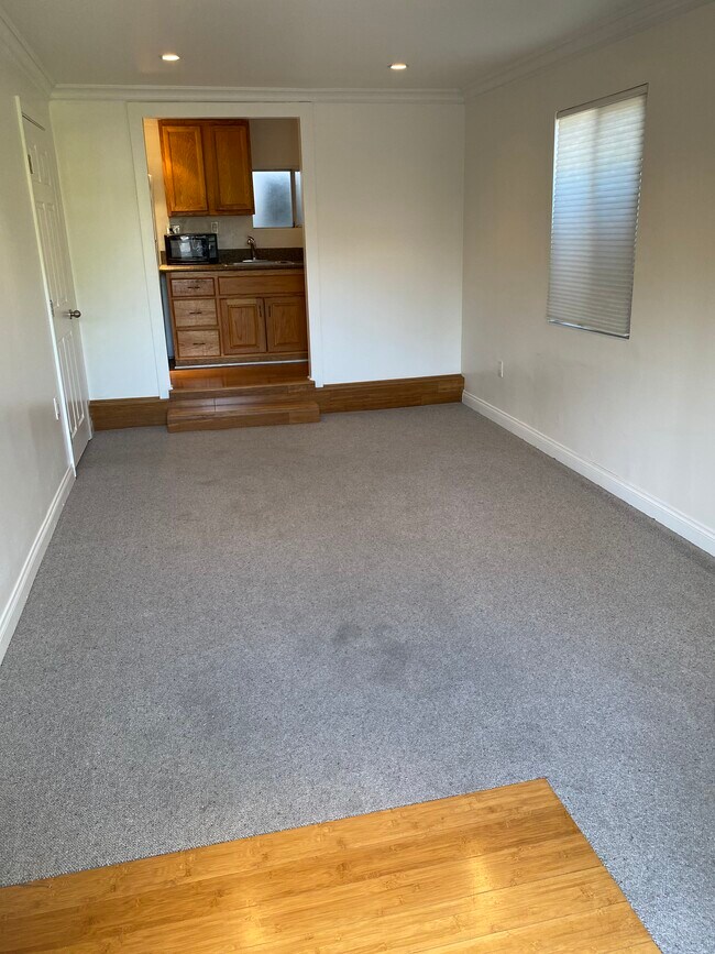 6551 Fountain Ave, Los Angeles, CA 90028 House for Rent in Los