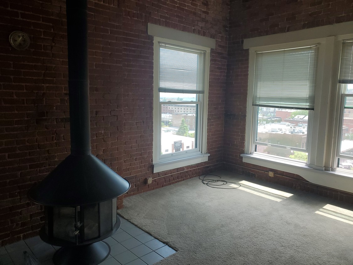 Living room view - 314 S 11th St