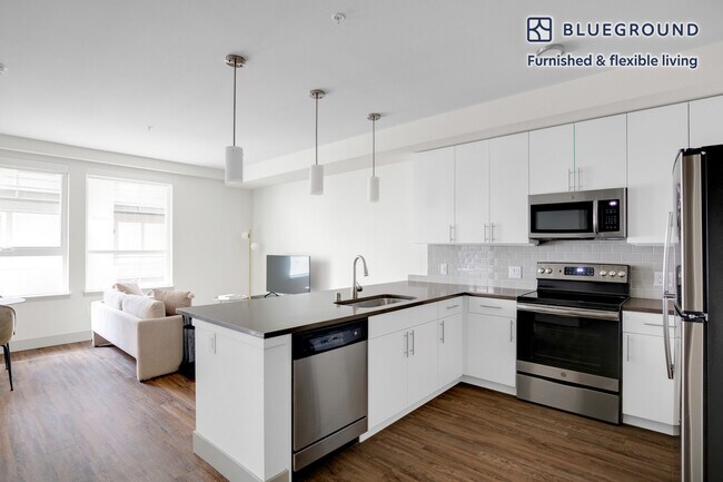 Foto del edificio - 65 107th Ave SE