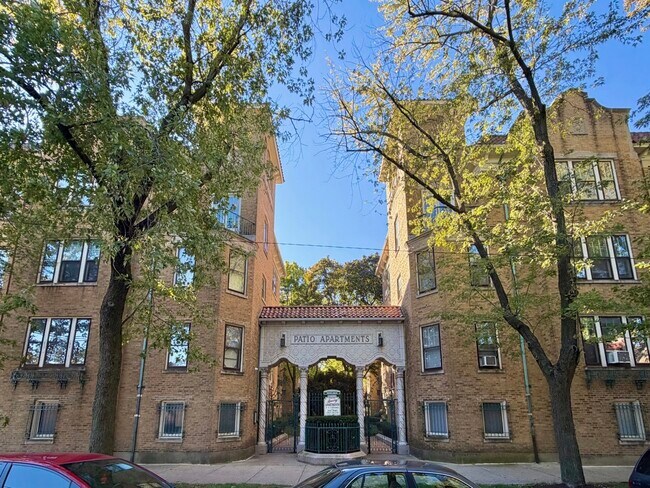 Foto del edificio - 6230 N Broadway St