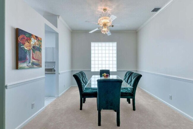 Foto del edificio - 1232 Avondale Ln