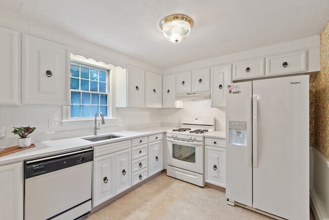 Building Photo - 6 John Matthews Rd