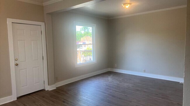 Foto del edificio - 1350 N 36th St