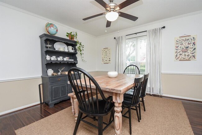 Foto del edificio - 2110 Willow Lake