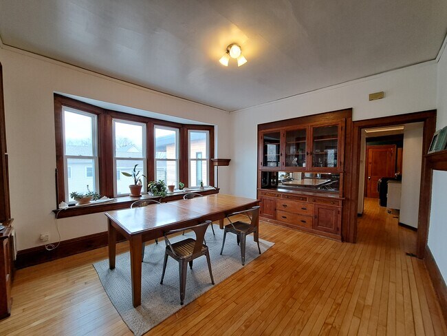 Dining Room with South-facing windows (view 2) - 2223 N Booth St
