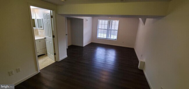 Foto del edificio - 7921 Windsor Knoll Ln