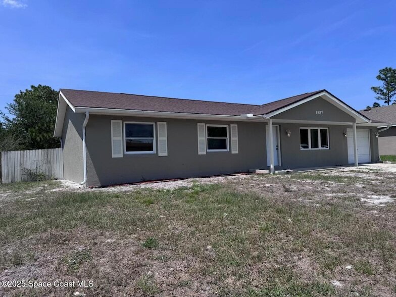 Foto principal - 1587 Salazar St SE