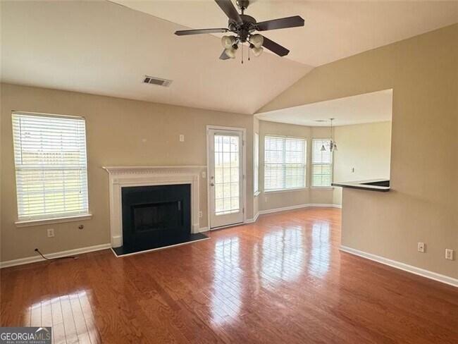 Building Photo - 5432 Village Ridge