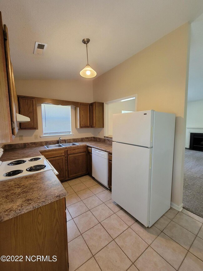 Building Photo - 1801 Countrywood Blvd