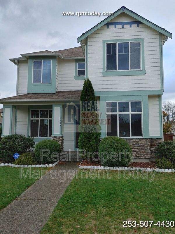 Foto principal - 3430 Preston St NE