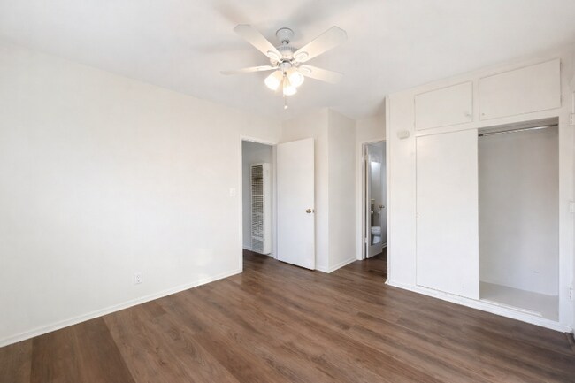 Foto del edificio - 2028 Wallace Ave