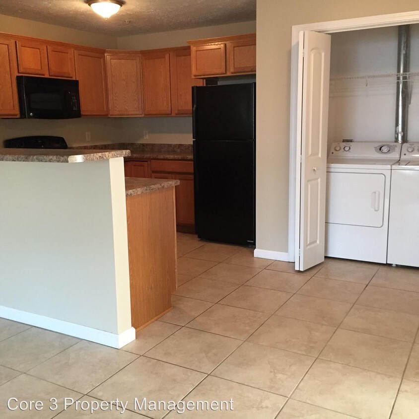 Building Photo - 1118 Ekstam Dr