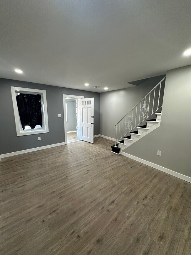 Foto del edificio - Newly renovated 3 bed/1 bath