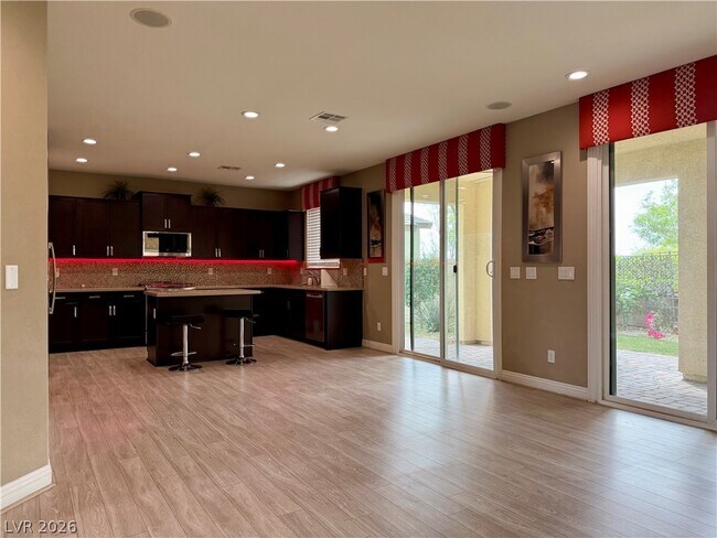 Foto del edificio - 7025 Solana Ridge Dr