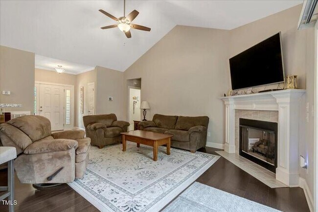 Building Photo - Build Equity While Leasing - Lease and Own...