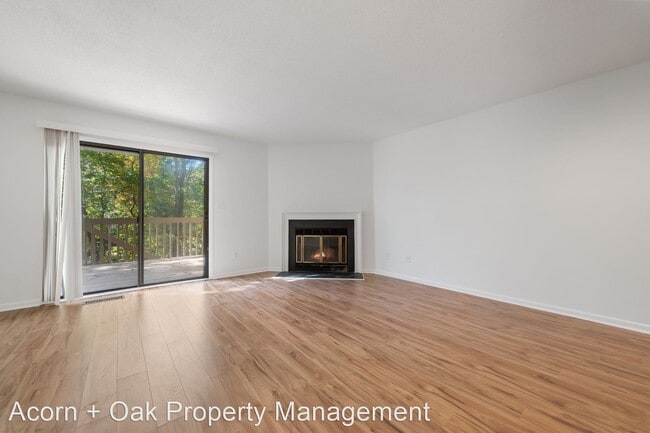 Building Photo - 2 br, 1.5 bath House - 109 Twisted Oak Place