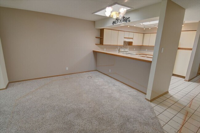 Foto del edificio - 7524 Northridge Ave NE