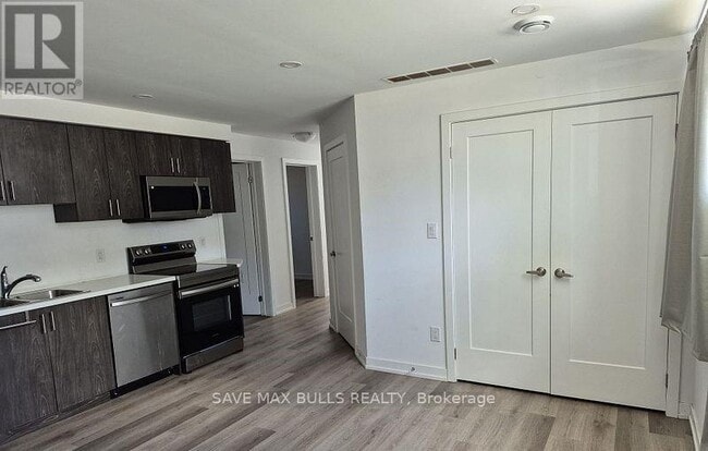 Building Photo - 4263 Fourth Ave